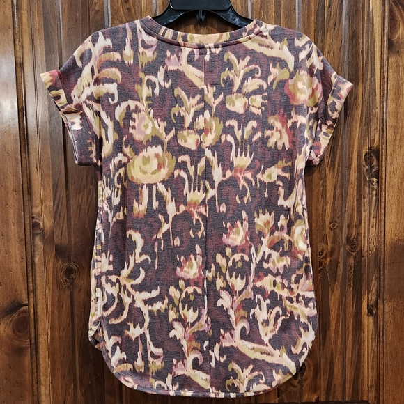 🆕️ Cupio Tee - Picture 10 of 11